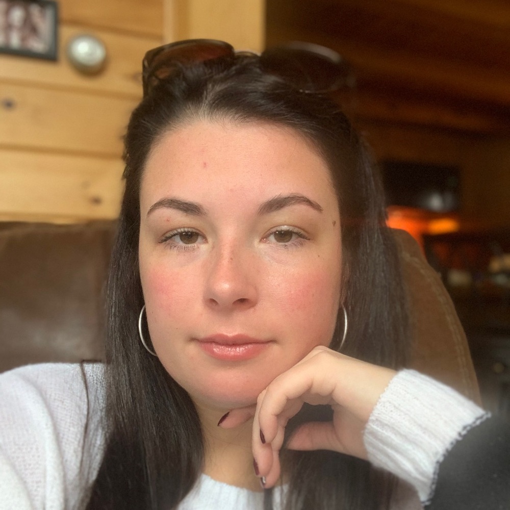 Meet your Posher, Hannah